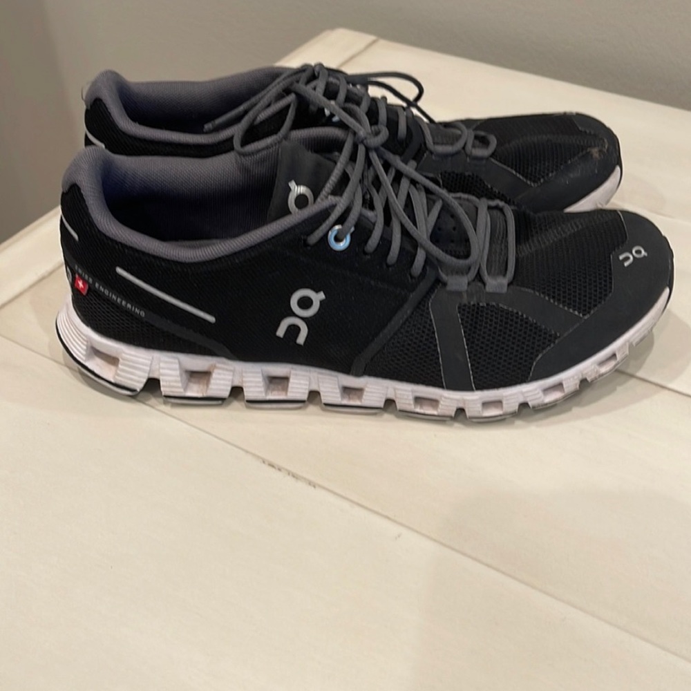 On cloud, running shoes, size 8, black and white